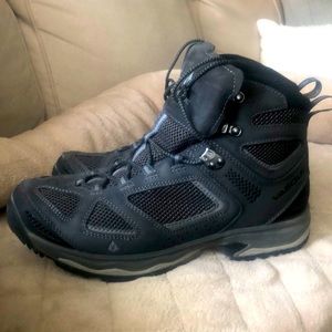 Vasque Lace-Up Hiking Boots